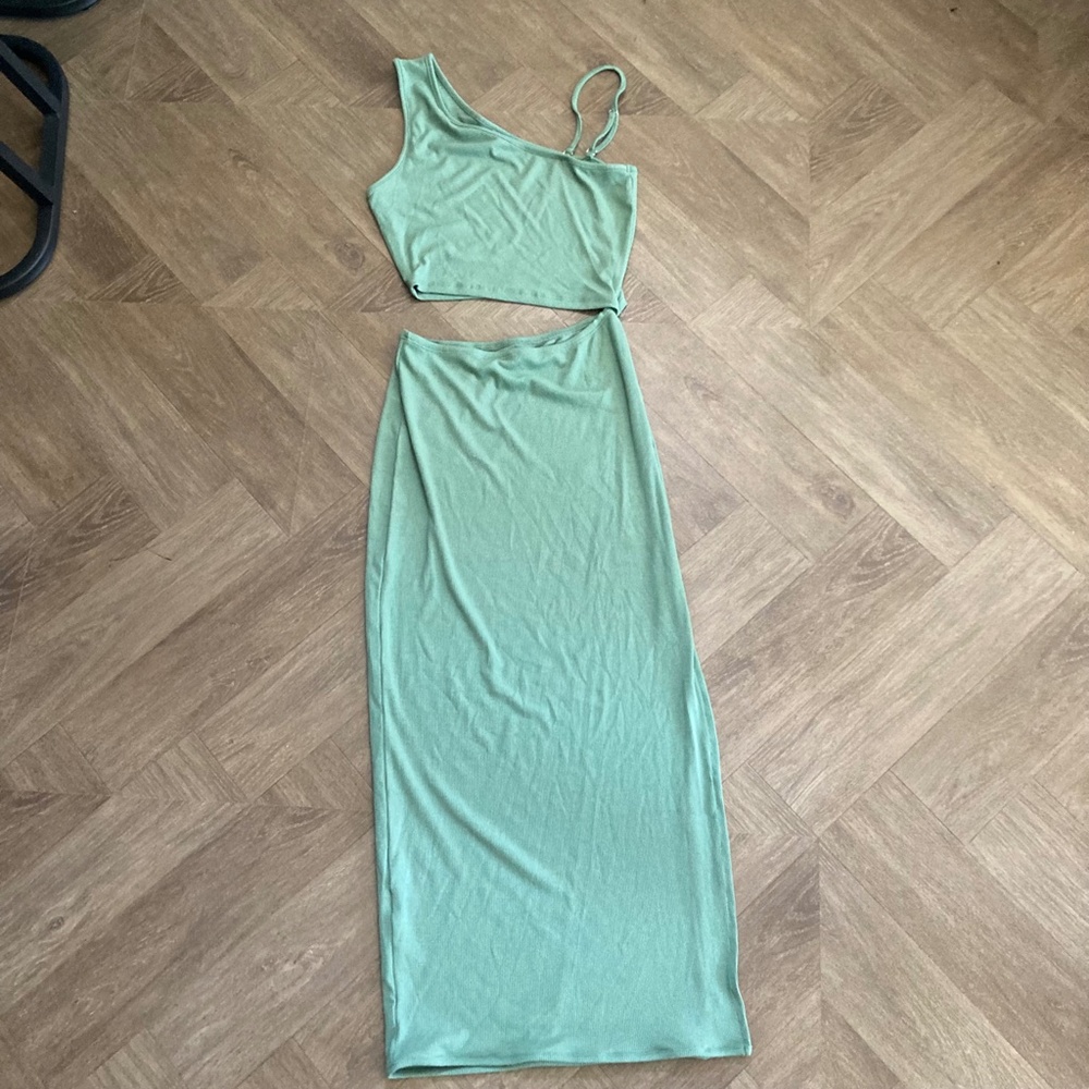 NWOT Ribbed Green One Shoulder Cut Out Dress - Picture 3 of 7